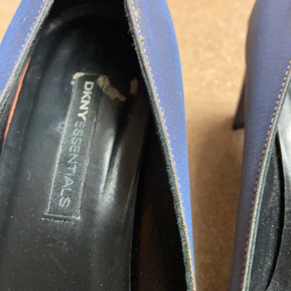 Dkny Essentials Pumps - image 7